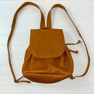 Portland Leather Bucket Backpack in Sedona